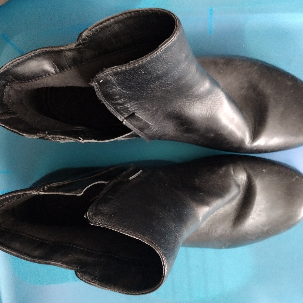 Size 11 Black Faux Leather Boot